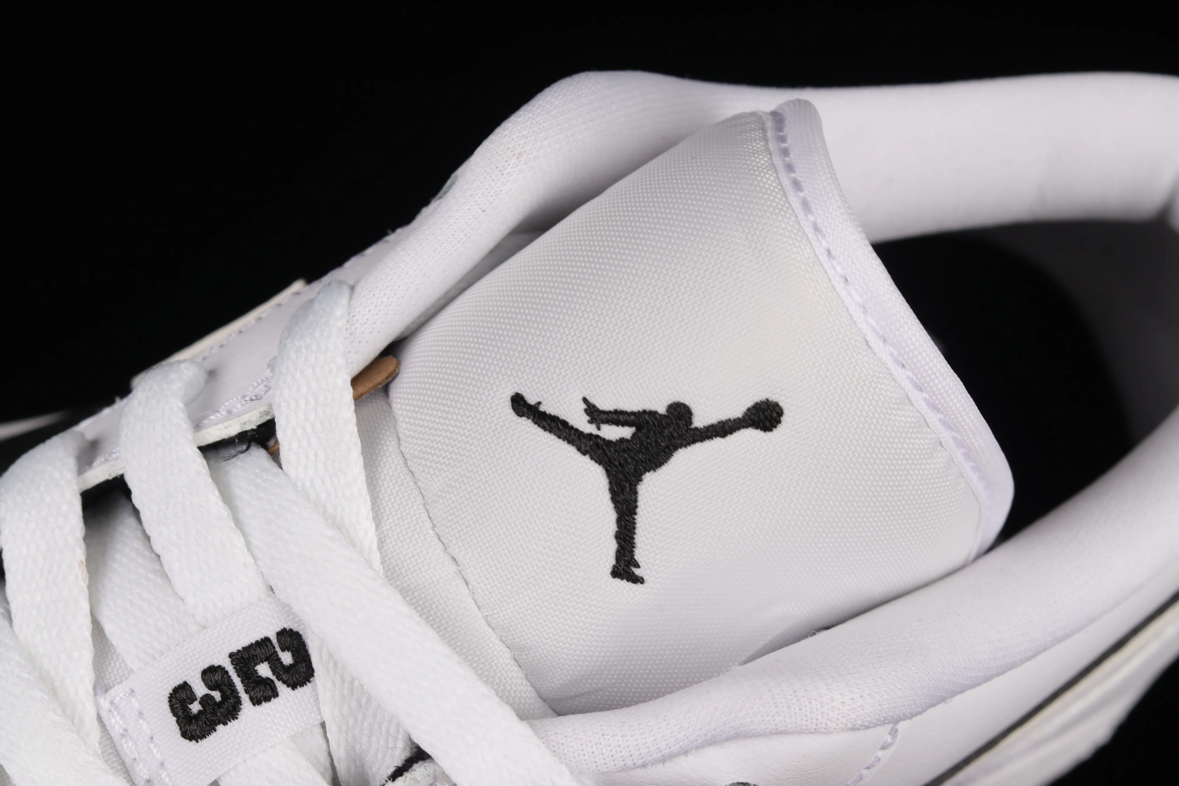 All categories Air Jordan Jordan series basketball shoes Air Jordan 1 Low G version pure original Air Jordan AJ1 Low AJ1 Joe 1 black and white panda low-top cultural sneakers DC0774-100